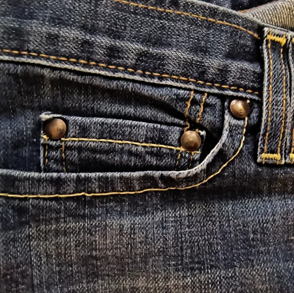 Gap- Low Rise, Flare Denim Jeans - Picture 4 of 10